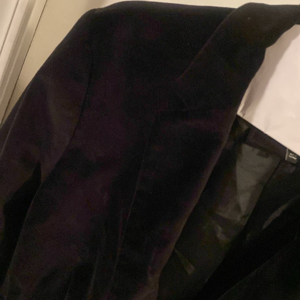 PRE-OWNED TALBOTS BLACK VELVET SINGLE BUTTON BLAZER - Picture 12 of 12